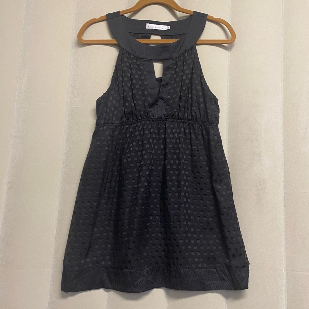 Alice & Trixie Women’s Top Blouse Medium 100% Silk Semi Sheer Polka Dot Dainty